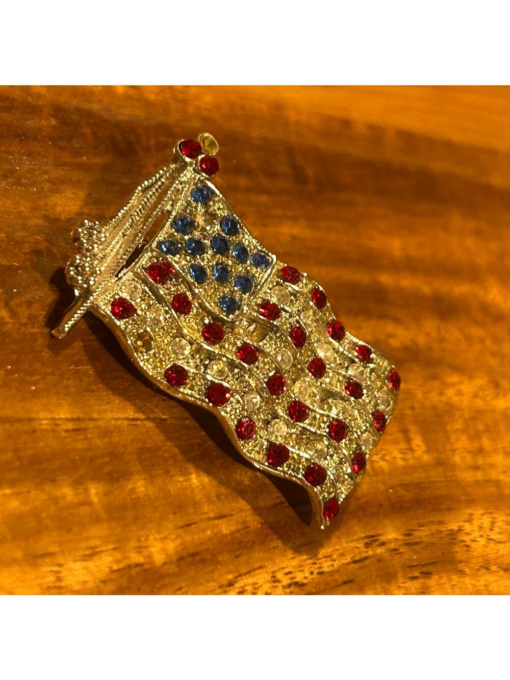 Vintage Waving American Flag Rhinestone Brooch, Silver Tone Patriotic Pin